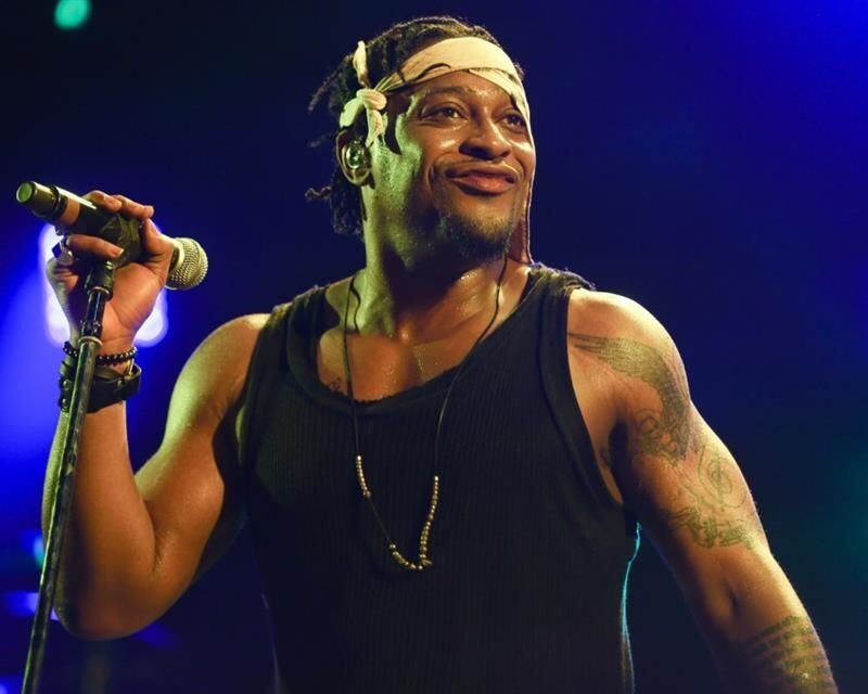 DAngelo cantante de RB ganador del Grammy muere a los 51 anos