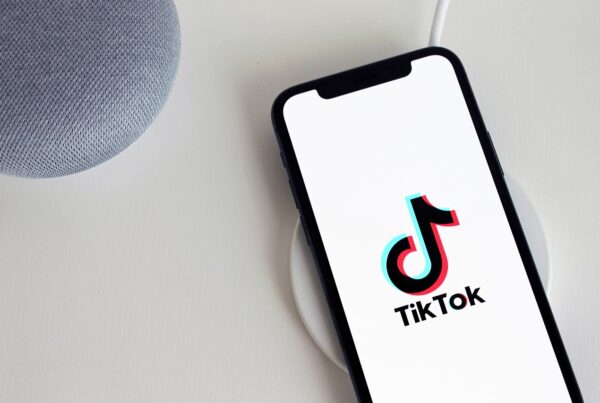 del altar a tiktok rituales hechizos y espiritualidad juvenil en tendencia 1 1