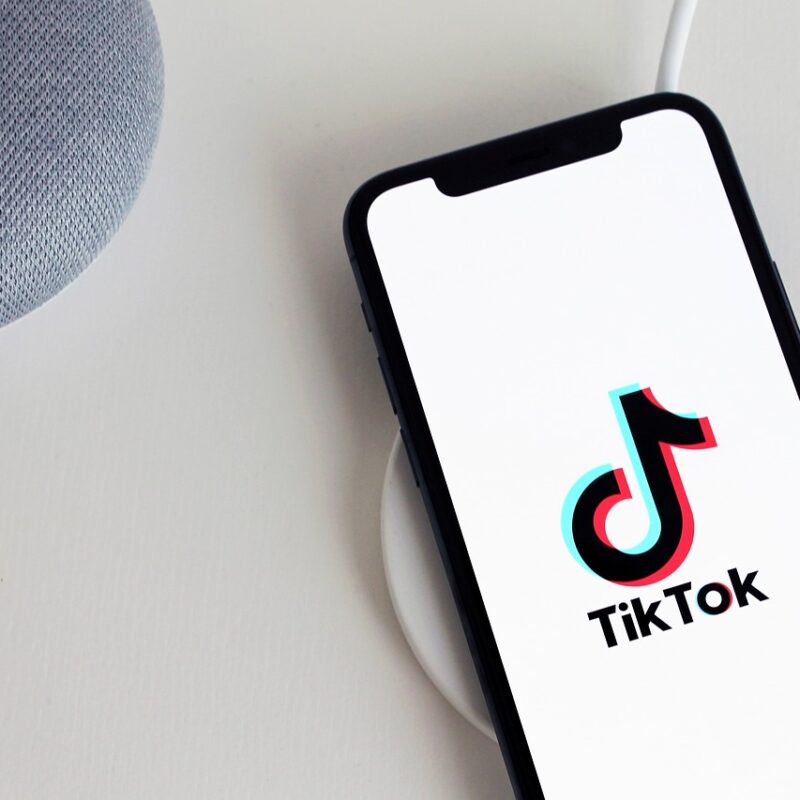 del altar a tiktok rituales hechizos y espiritualidad juvenil en tendencia 1 1