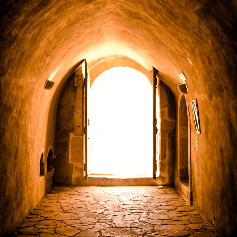 portales energeticos en sitios antiguos lo que cuentan guias locales y lo que dice la fisica 1