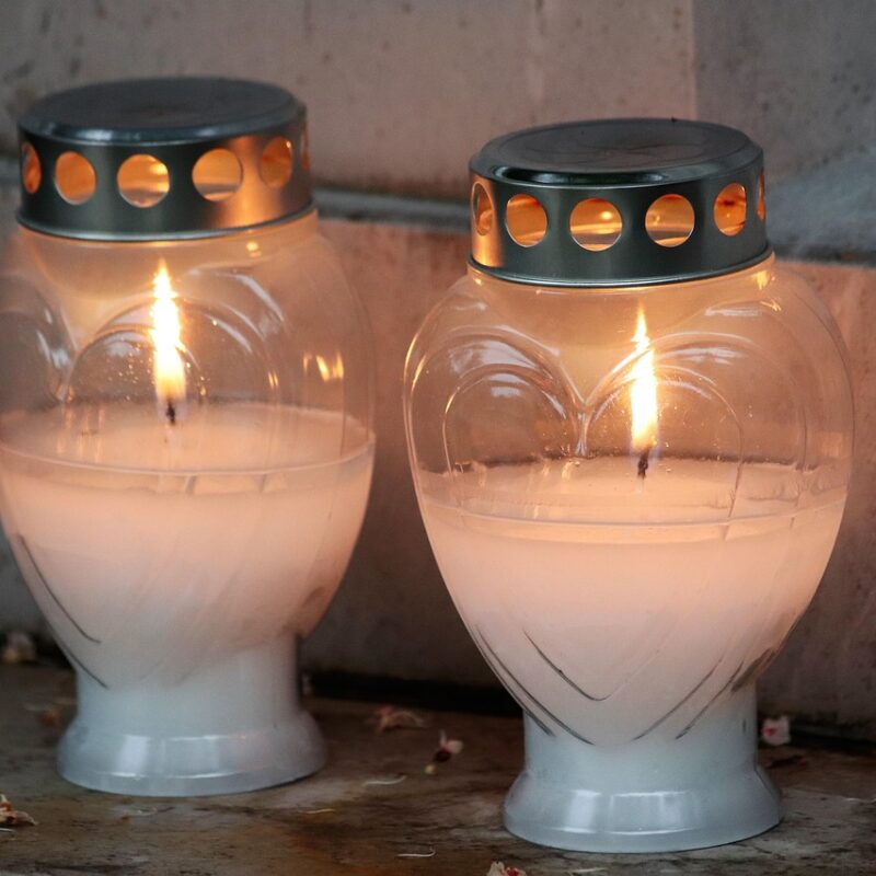 rituales con velas para abrir caminos y atraer energia positiva 1