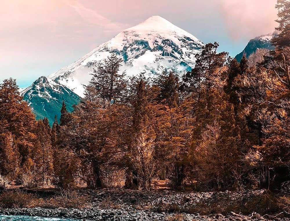 Neuquen energetico Volcanes termas y renacer interior ARGENTINA