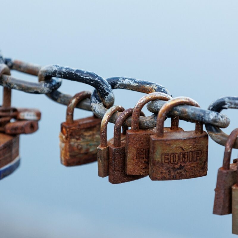 habitos invisibles que bloquean tu abundancia sin que lo sepas 1