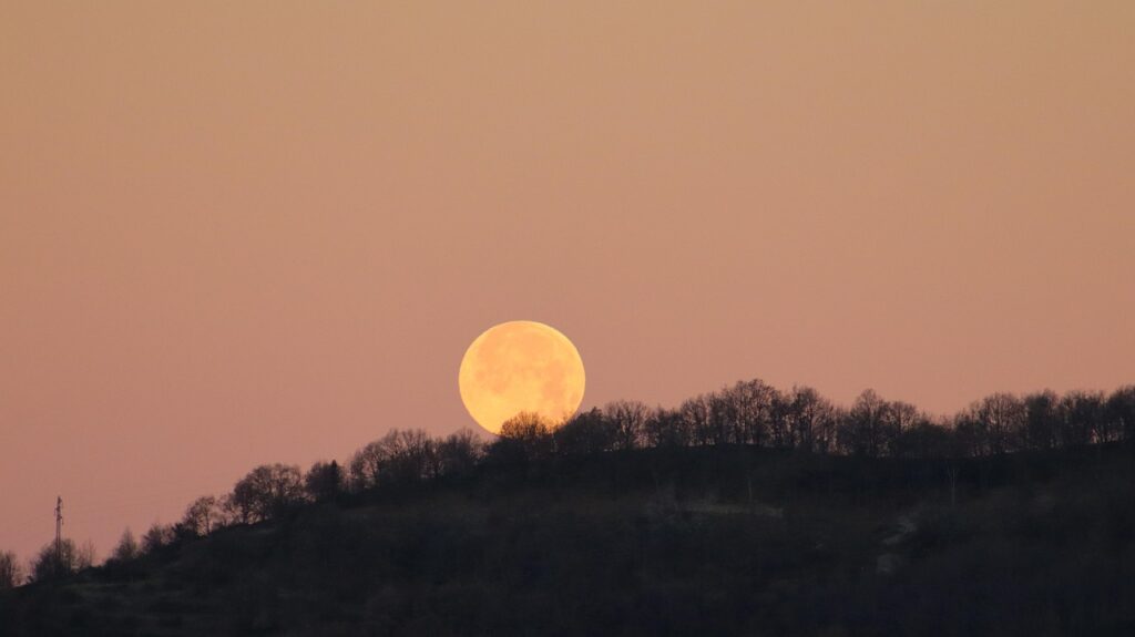 ¿Qué es el signo lunar y qué representa en tu carta natal? 4 que es el signo lunar y que representa en tu carta natal 1